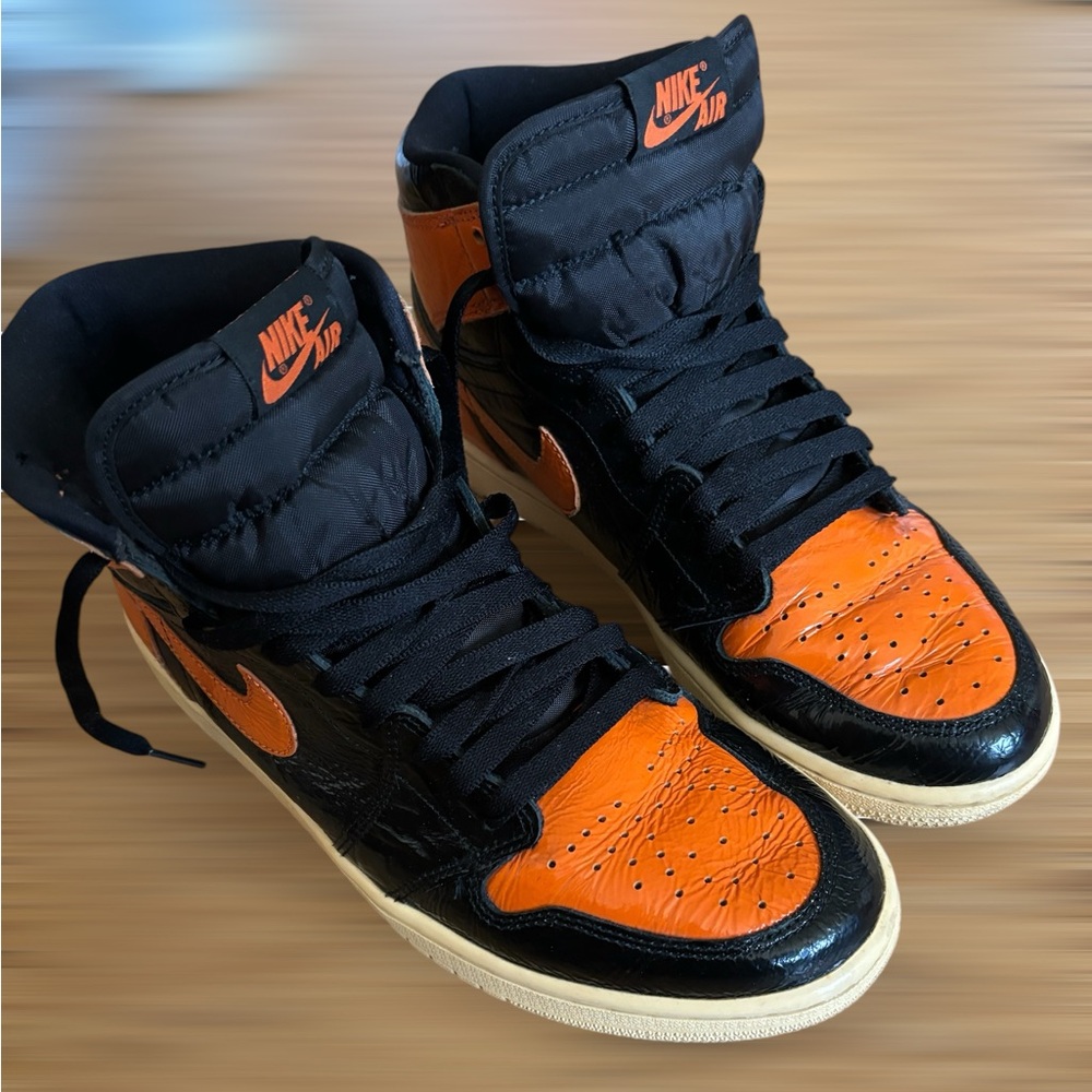 Air Jordan 1 Retro High Shattered Back Board - Picture 2 of 3
